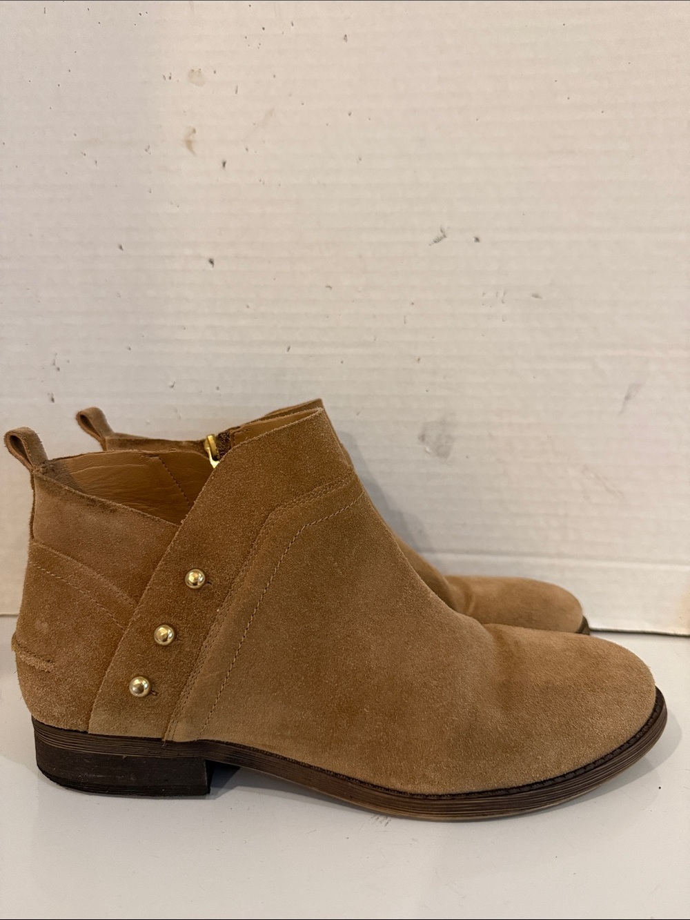 Franco Sarto Kelton Tan Suede Ankle Booties with Gold Studs (sz 9)
